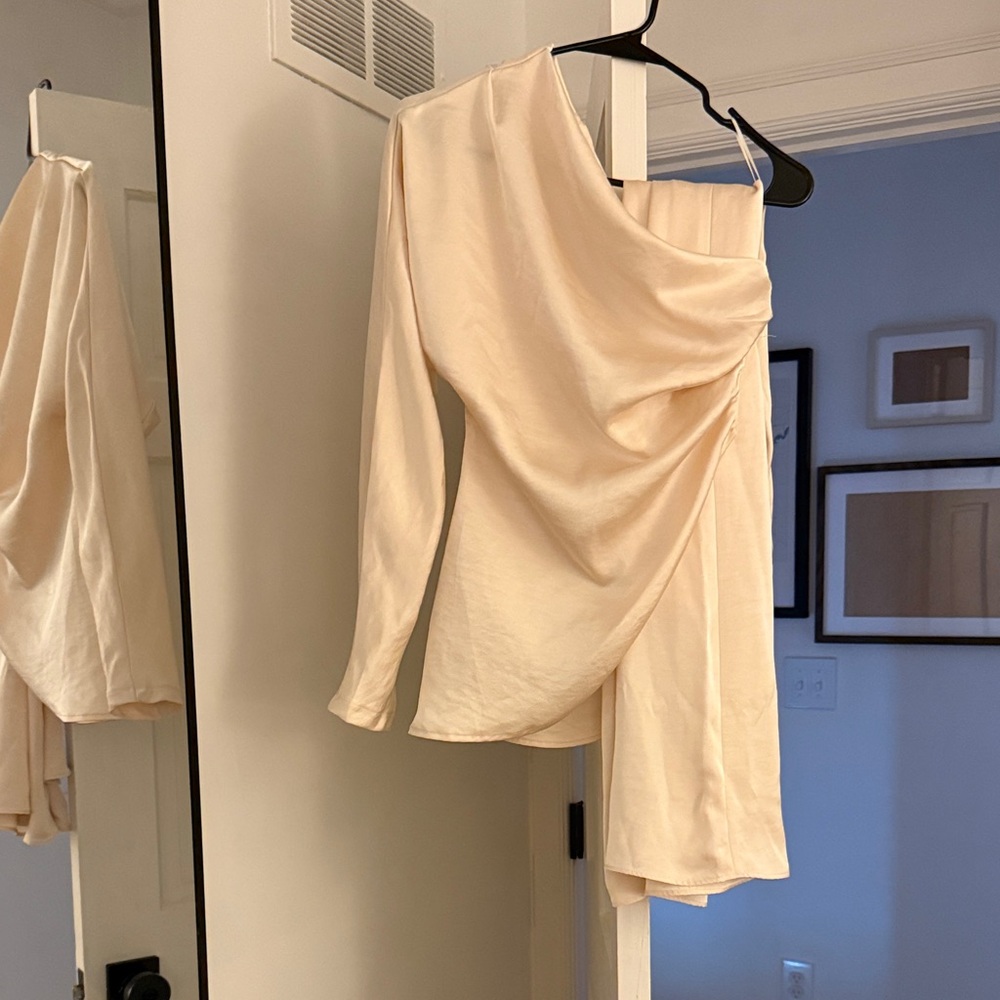 ELEH Elegant Cream Off-Shoulder Women's Top and Pant Set